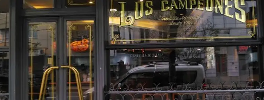 Pizzería Los Campeones, Barracas